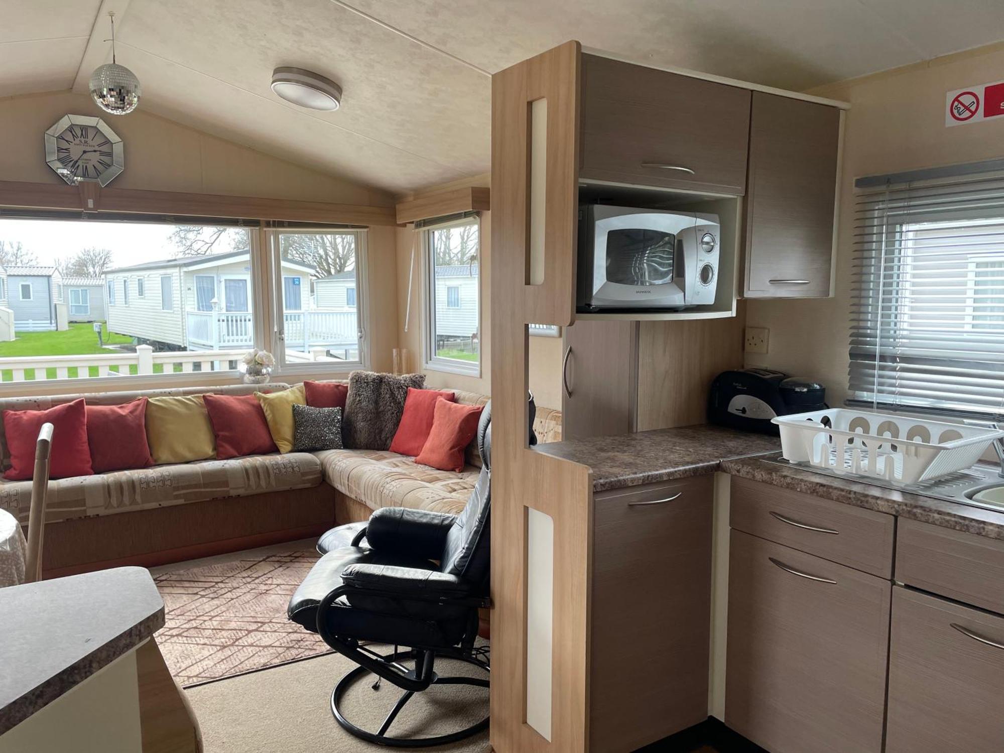 Cosy 3 Bedroom Caravan, เซาธ์เซอร์นีย์ ภายนอก รูปภาพ